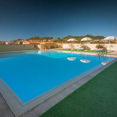 Stylish Le Fontane 1 Bedroom Sleeps 2 Num0754 * فيلاّسيمِيوس